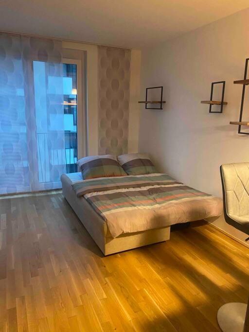 Moderne Wohnung In Der Toplage Inkl. Garage Wien Eksteriør billede